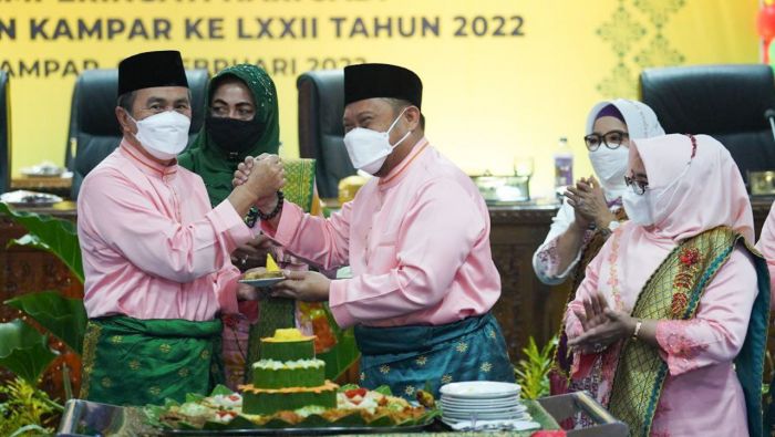 Gubernur Riau Hadiri Rapat Paripurna Hari Jadi ke 72 Kabupaten Kampar